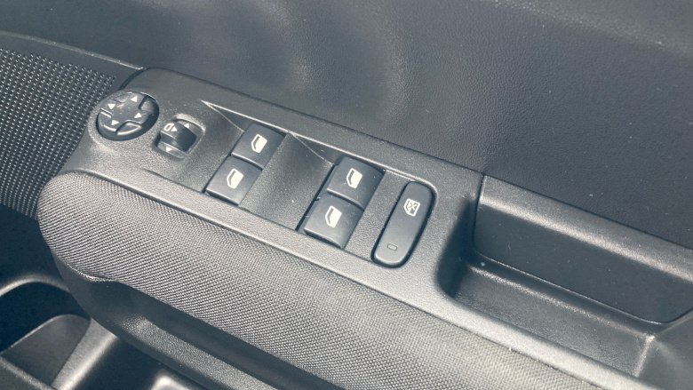 Citroen C3 Aircross 1.2 PureTech 110 Shine Plus 5dr Petrol Hatchback